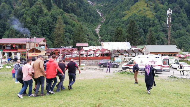 Ayder'de salıncaktan düşen adam yaralandı