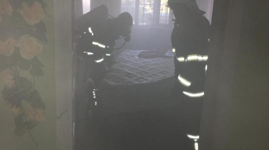 Adıyaman&rsquo;da evde &ccedil;ıkan yangın korkuttu