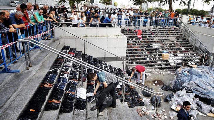 Su baskınının yaşandığı Eminönü'nde temizlik ve hasar tespit çalışmaları sürüyor G1