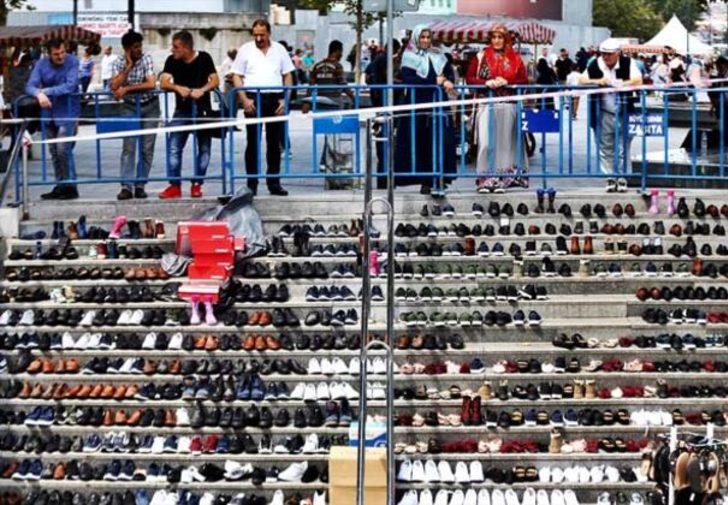 Su baskınının yaşandığı Eminönü'nde temizlik ve hasar tespit çalışmaları sürüyor G5