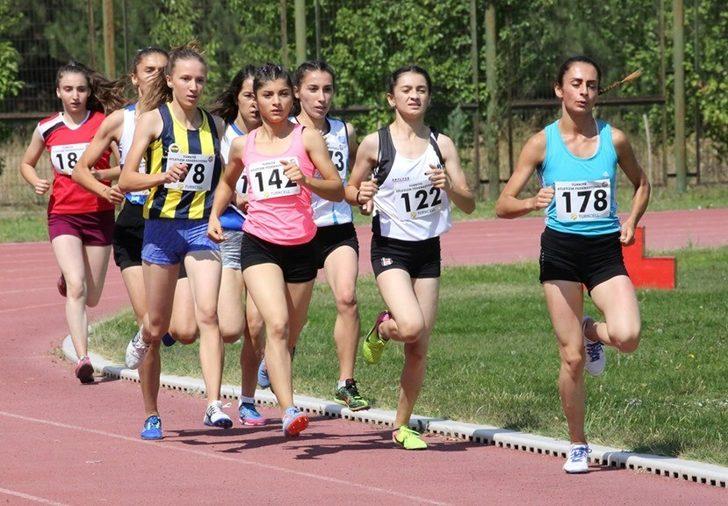 Bursalı genç atletler dördüncü bitirdi G5