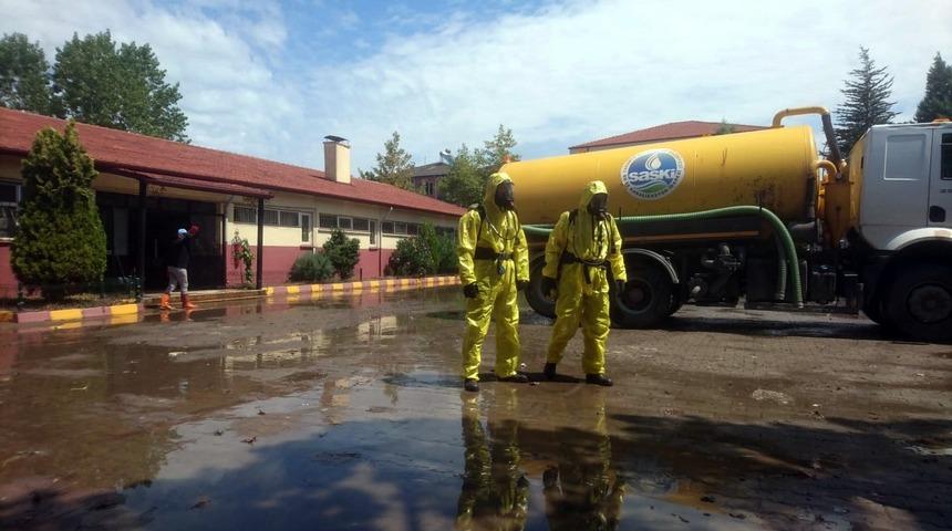 Sakarya'da okulda büyük panik! Kimyasal alarm verildi