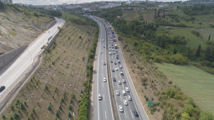 Kurban Bayramı tatili bitti! Tatilciler dönüyor, kilometrelerce kuyruk oluştu G3