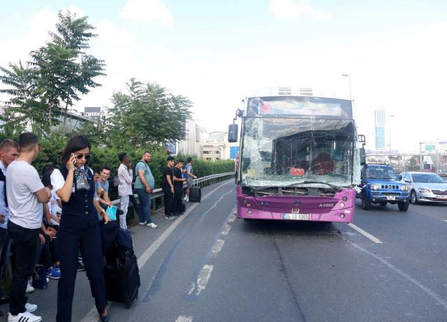 Çağlayan'da halk otobüsü aniden fren yapan kamyona çarptı(Geniş haber)