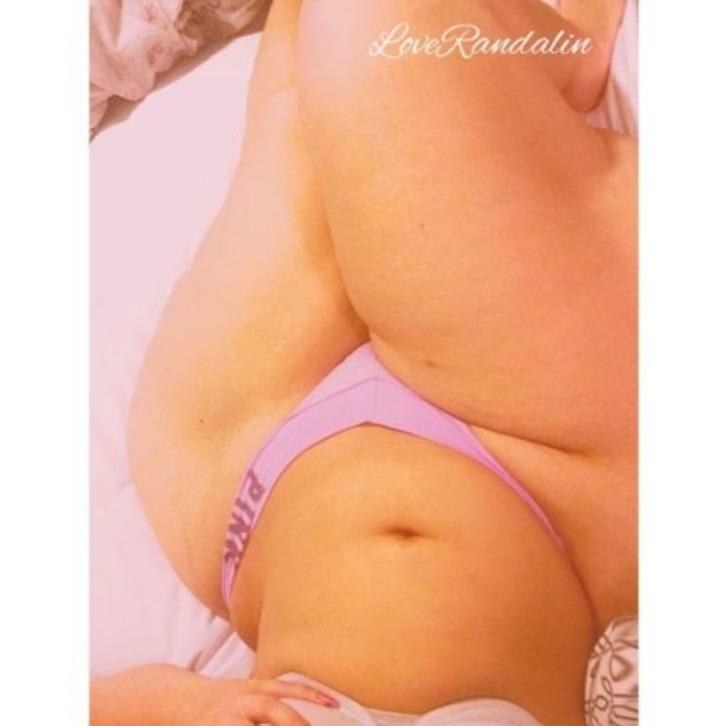 Kalçalarıyla ünlü oldu! G4