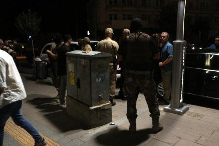 Bir ilçe ayağa kalktı! Tehlikeli gerilim: İl Emniyet Müdürü devreye girdi G2