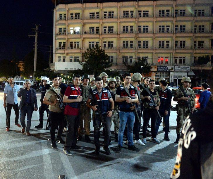 Bir ilçe ayağa kalktı! Tehlikeli gerilim: İl Emniyet Müdürü devreye girdi G5