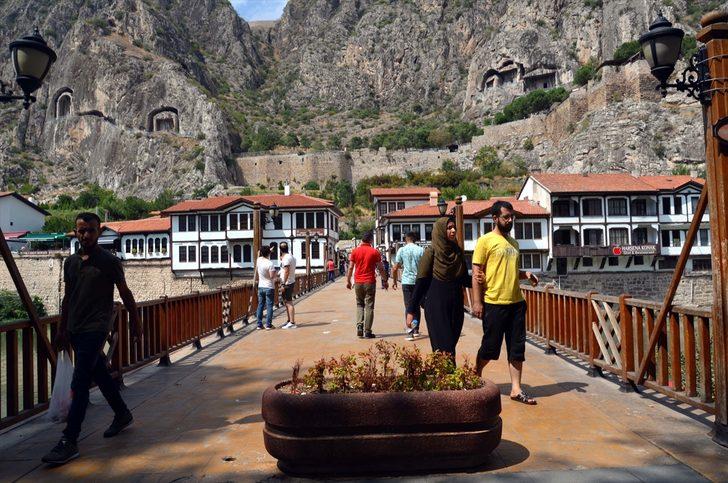 Şehzadeler şehri bayramda 30 bin kişi ağırladı G3