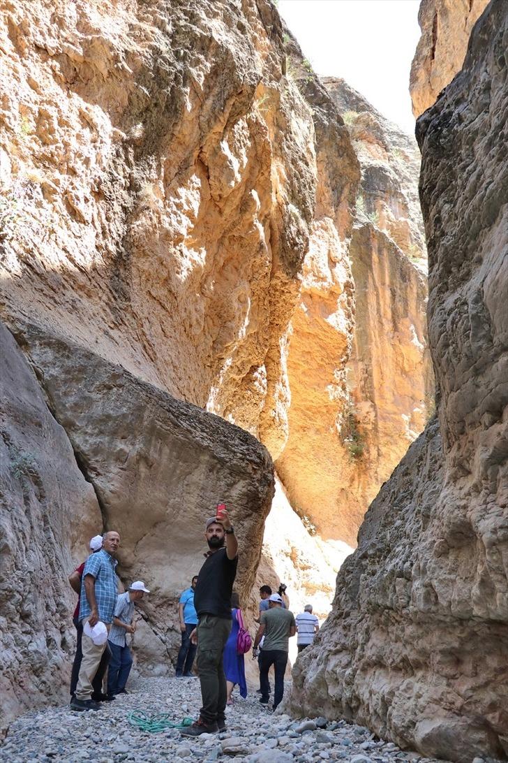 Saklıkapı ve Karaleylek kanyonları doğa tutkunlarını cezbediyor G4