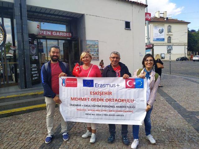 Mehmet Gedik Ortaokulu &ouml;ğretmenleri Prag&rsquo;da eğitim aldı 1