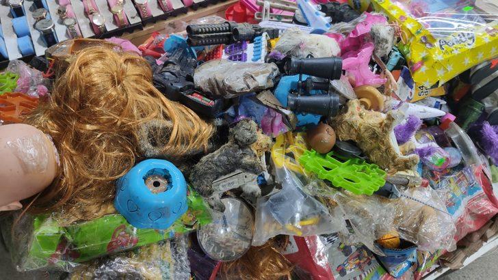 Eminönü alt geçitte esnaf dükkan açtı G1