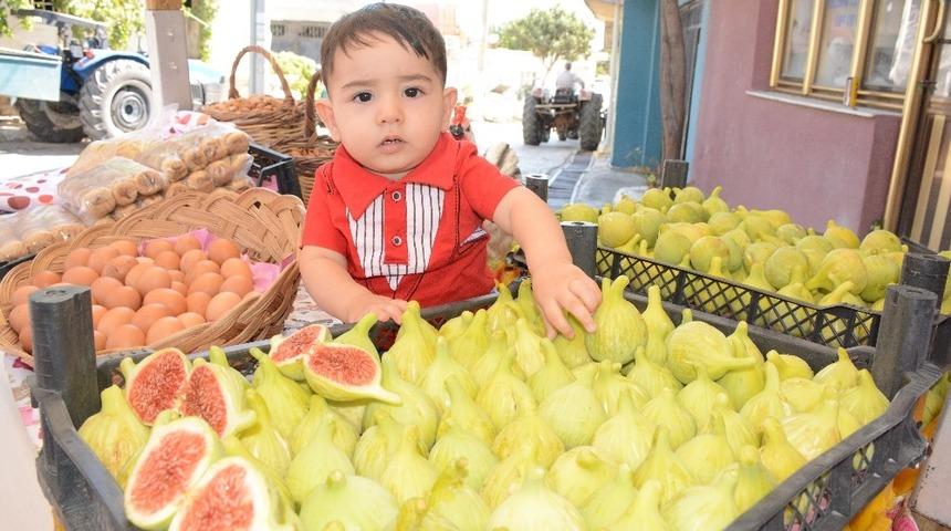 Torbalı, incir festivaliyle şenlendi, üreticiler bayram etti