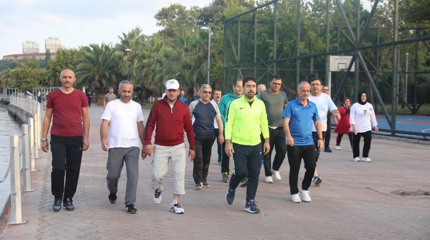 K&ouml;rfez&rsquo;de sağlıklı yaşam y&uuml;r&uuml;y&uuml;şleri devam ediyor