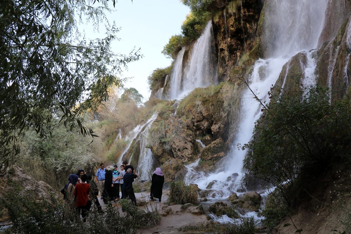 Erzincan'a giden Girlevik Şelalesi'ni g&ouml;rmeden d&ouml;nm&uuml;yor