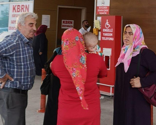 2'nci kattan düşen Eymen bebek yaralandı