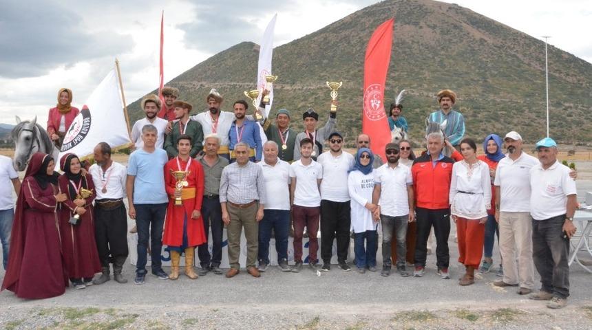 Atlı Okçuluk Erciyes Kupası yapıldı