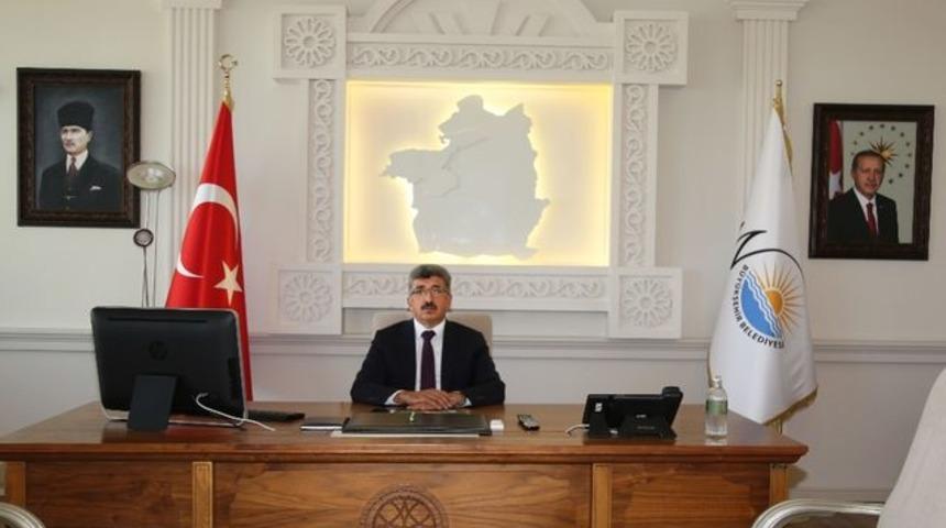 Van Valiliği'nden ‘Atatürk portresi’ açıklaması