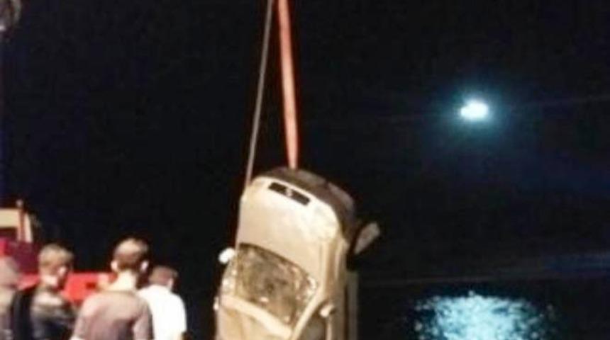 Fatsa&rsquo;da hafif ticari ara&ccedil; denize d&uuml;şt&uuml;