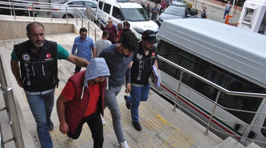 Zonguldak&rsquo;ta uyuşturucu operasyonunda 3 kişi g&ouml;zaltına alındı