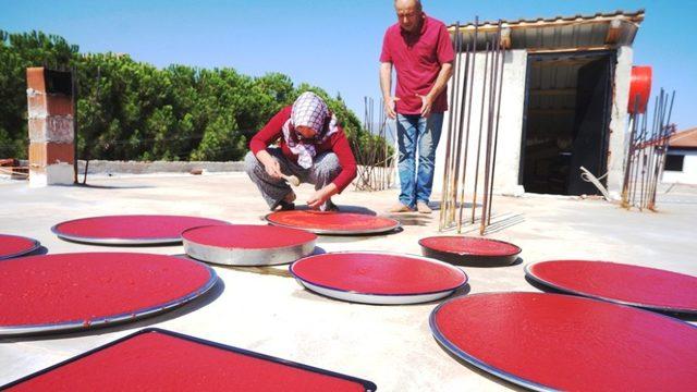 Sarıgöl’de evlerin üstü kırmızıya büründü