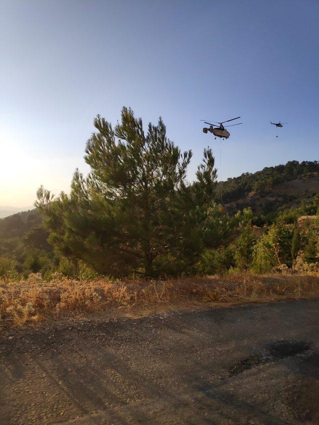Bakan Pakdemirli, İzmir'deki orman yangını bölgesini havadan inceledi (4)