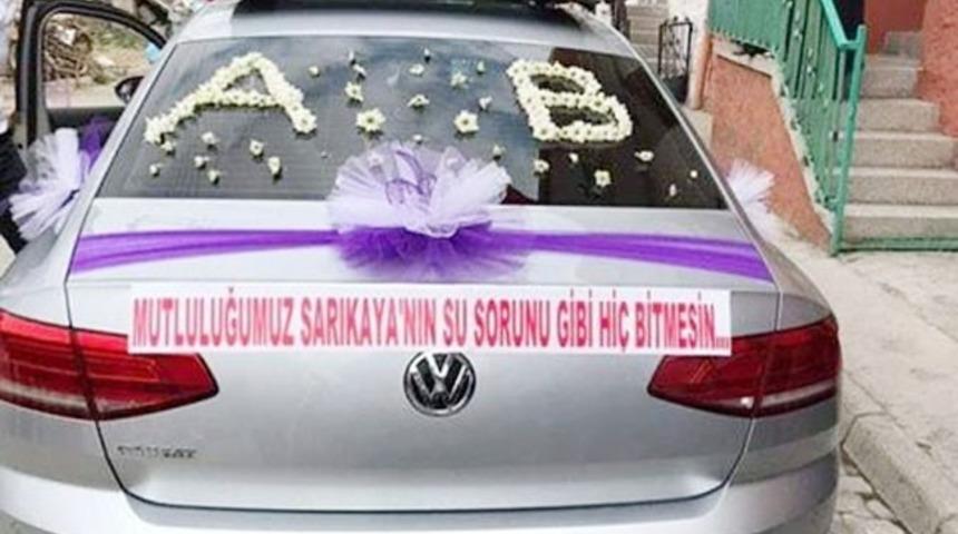 Yeni evlenen &ccedil;ift su sorununa b&ouml;yle dikkat &ccedil;ekti