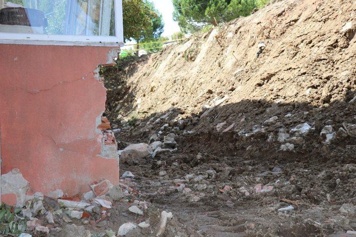 İstinat duvarının evinin üzerine çöktüğü korku dolu anları anlattı G5