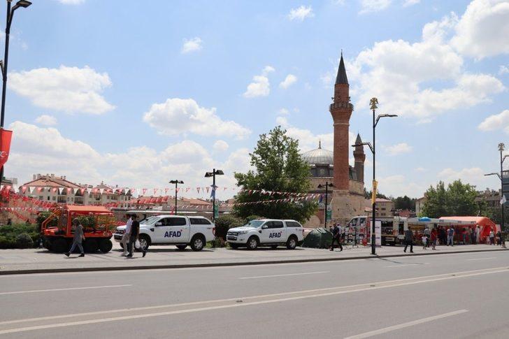 Arama ve kurtarma malzemeleri sergisi açıldı G5