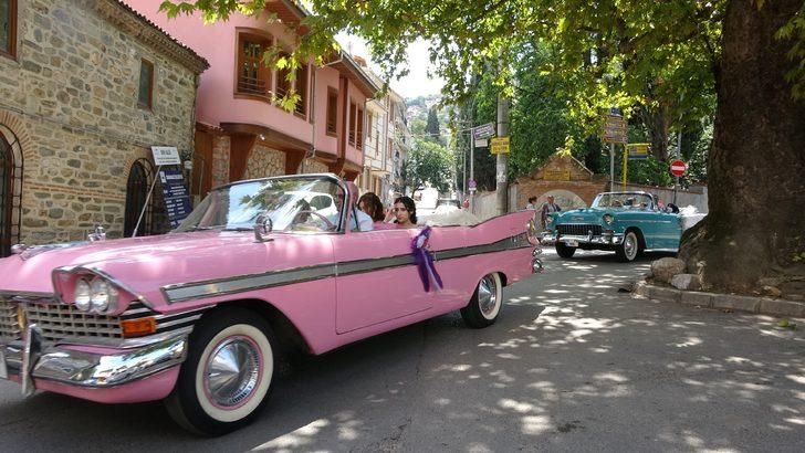 Bu düğün konvoyu şaşkına çevirdi! Milyonlarca liralık gelin arabası G4