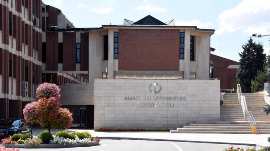 Rektör Çomaklı’dan öğrencilere ‘terör’ uyarısı