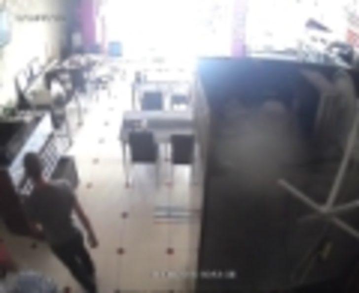 Sandalyede uyuya kaldı, şok gerçeği güvenlik kamerasına bakınca gördü G5