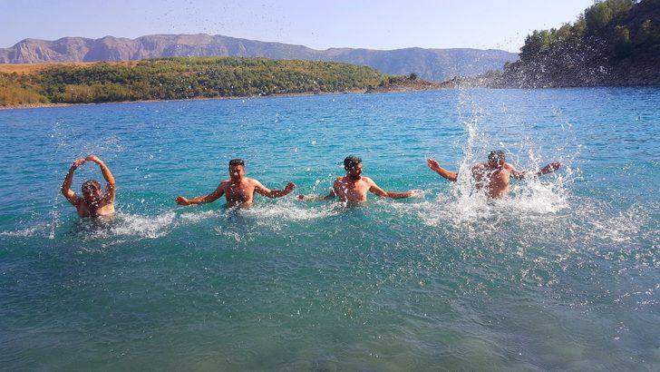 Nemrut Krater Gölü’nde jet ski yaptı G3