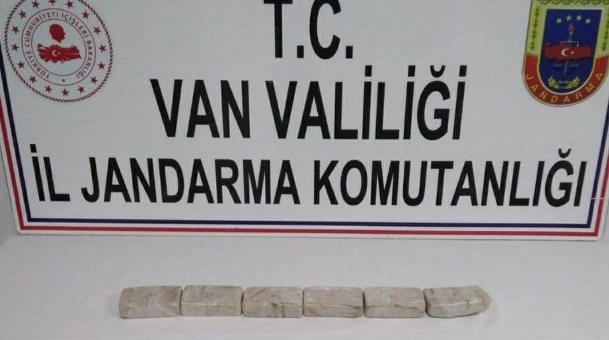 Van&rsquo;da 2 kilogram eroin ele ge&ccedil;irildi