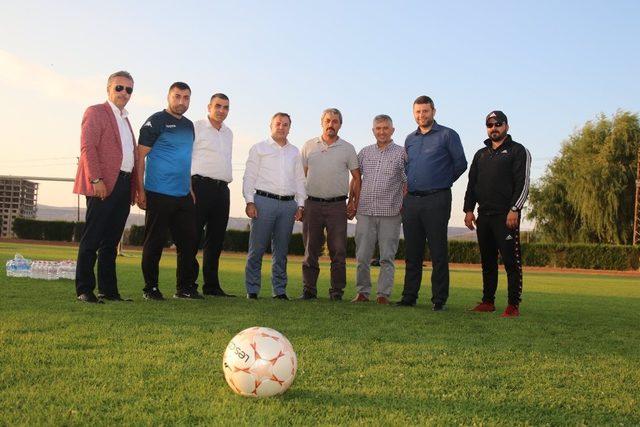 Hacılar Belediye Başkanı Bilal Özdoğan stadyum için müjdeyi verdi