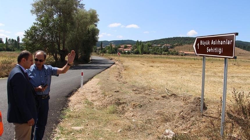 Şehitliklere yönlendirme tabelaları yapıldı