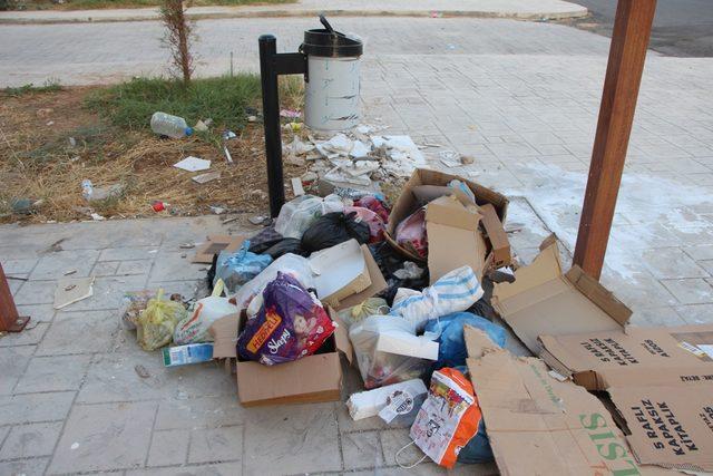 Nusaybin'de HDP'li belediyeye çöp toplamama tepkisi