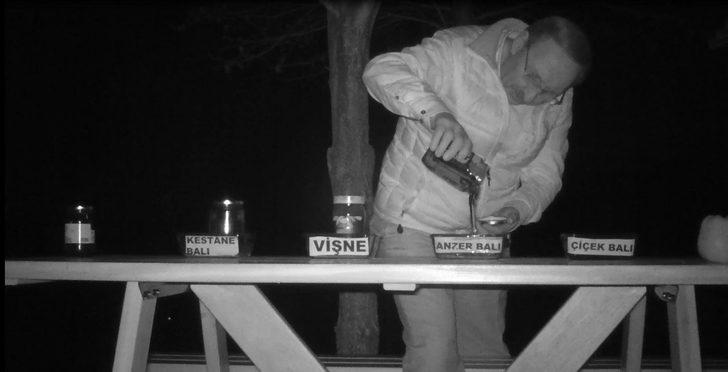  Trabzon'da gülümseten olay! Ayıyı kovanlardan uzaklaştıramayınca bal testine soktu G3