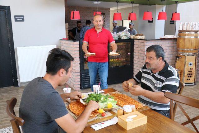 Lahmacun sevenler sınırlarını zorladı