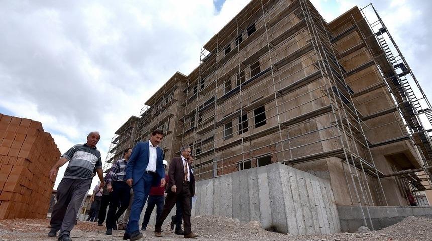 Başkan Kılca, Hamzaoğlu Mahallesindeki okul inşaatını inceledi