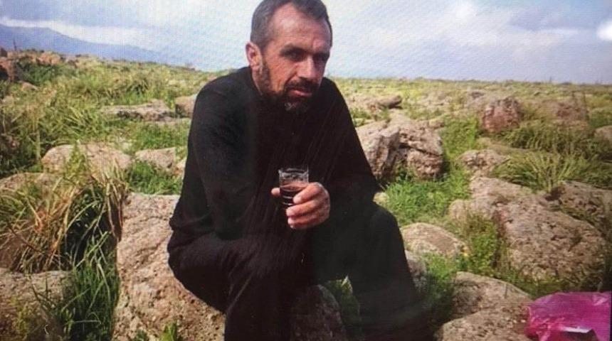 Takla atan motosikletin s&uuml;r&uuml;c&uuml;s&uuml; &ouml;ld&uuml;