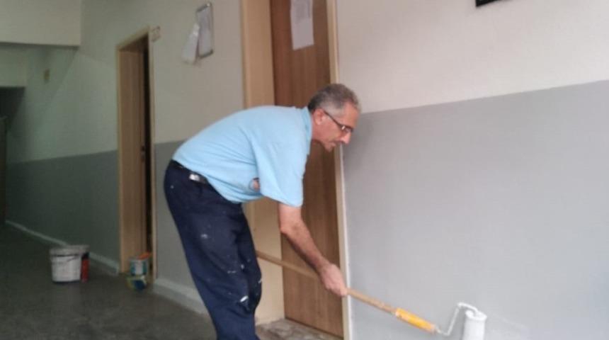 K&ouml;rfez Belediyesi&rsquo;nden okullara tadilat desteği