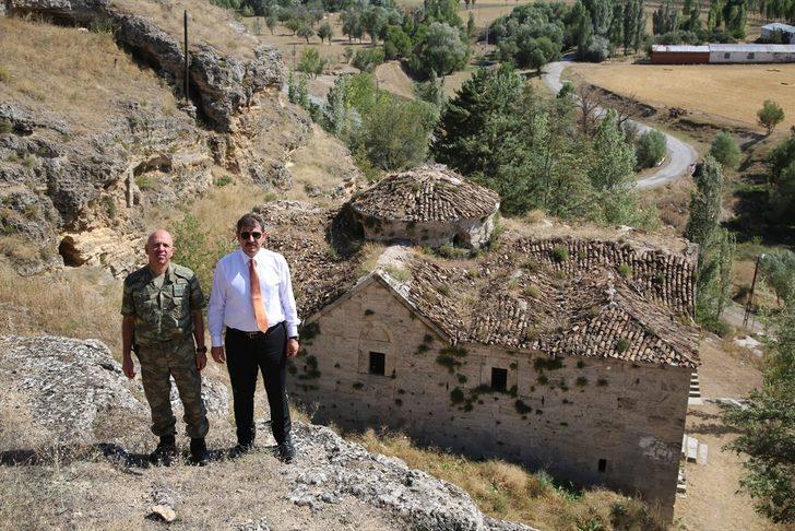 Askeri alandaki Ermeni kilisesi restore edilecek G4