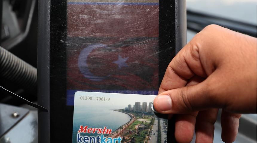 Mersin'de 60 yaş altı vatandaşlara verilen emekli kartları iptal edildi