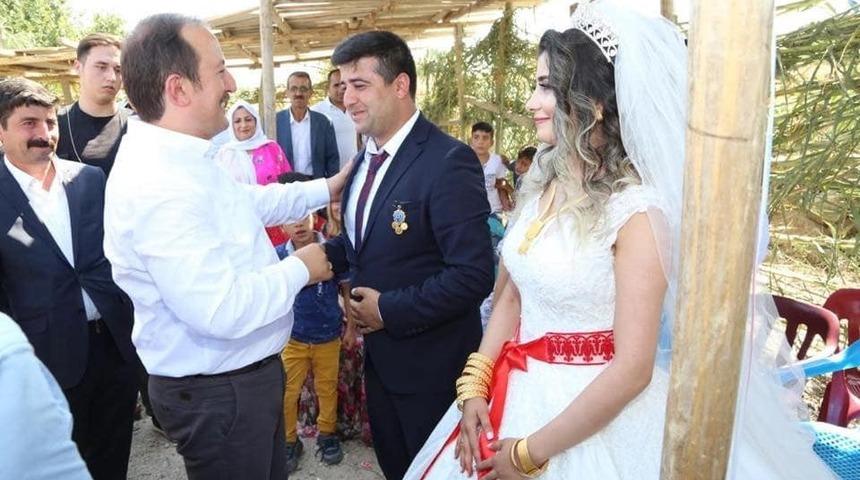 Şırnak Valisi Pehlivan şehit &ccedil;ocuğunun d&uuml;ğ&uuml;n t&ouml;renine katıldı