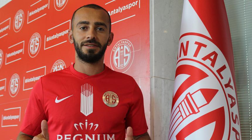 Antalyaspor Eren Albayrak ile 2+1 yıllık sözleşme imzaladı
