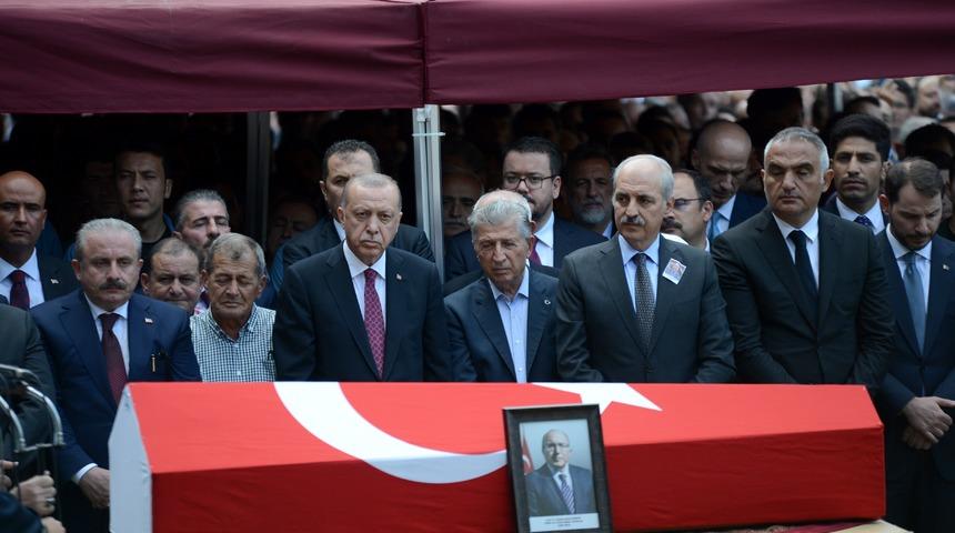 Kültür ve Turizm Bakan Yardımcısı Prof. Dr. Ahmet Haluk Dursun son yolculuğuna uğurlandı