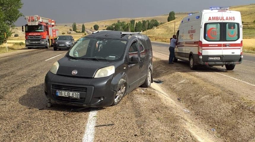 Trafik kazası 1’i ağır 4 yaralı