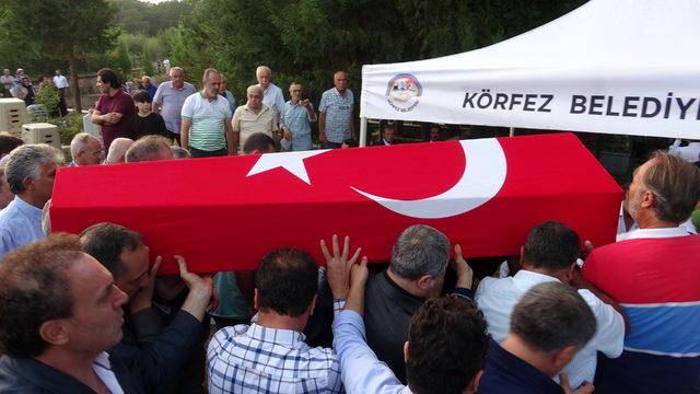 Cumhurbaşkanı Erdoğan, Prof. Dr. Dursun’un cenazesine katıldı (2)