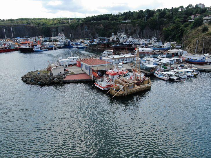 Kamıştan tekne İstanbul Boğazı'ndan geçti G1