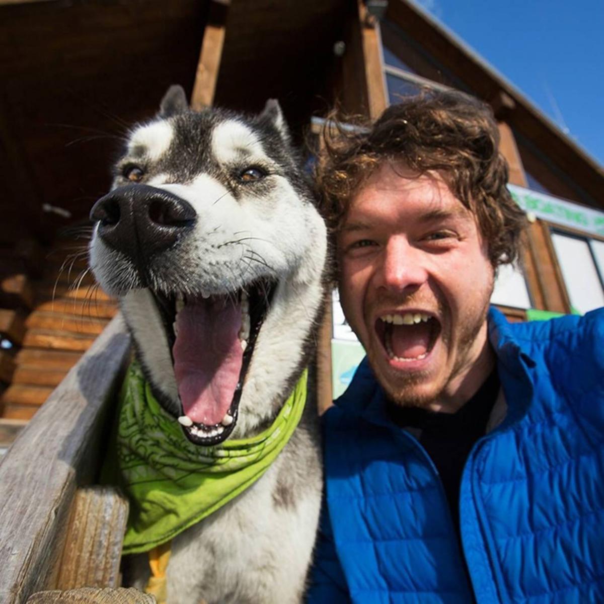 Tutkusunu mesleği yaptı! Onun işi hayvanlarla selfie &ccedil;ekmek 